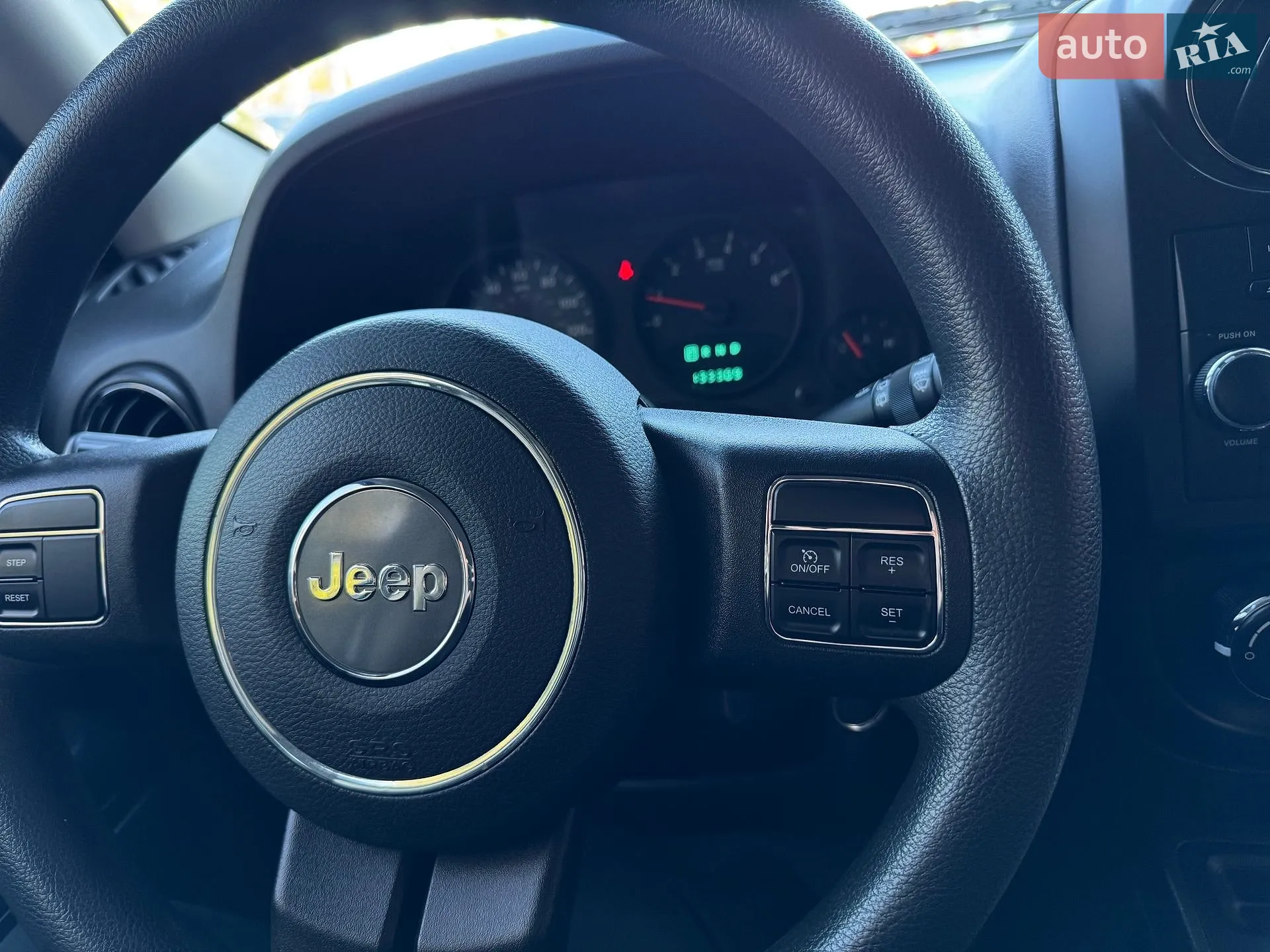 2012 Jeep Liberty (Patriot) - мініатюра 32