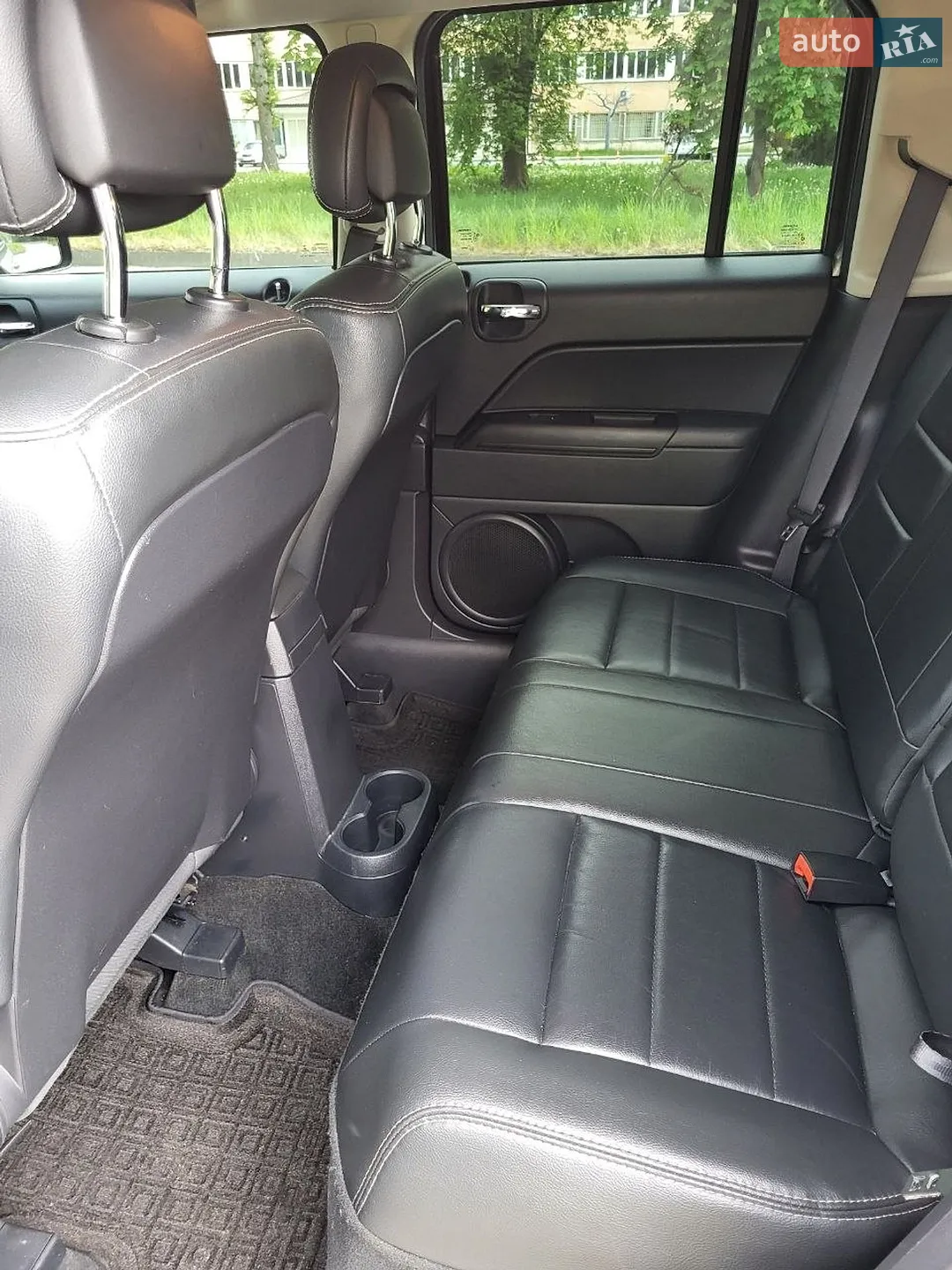 2016 Jeep Liberty (Patriot) - мініатюра 10