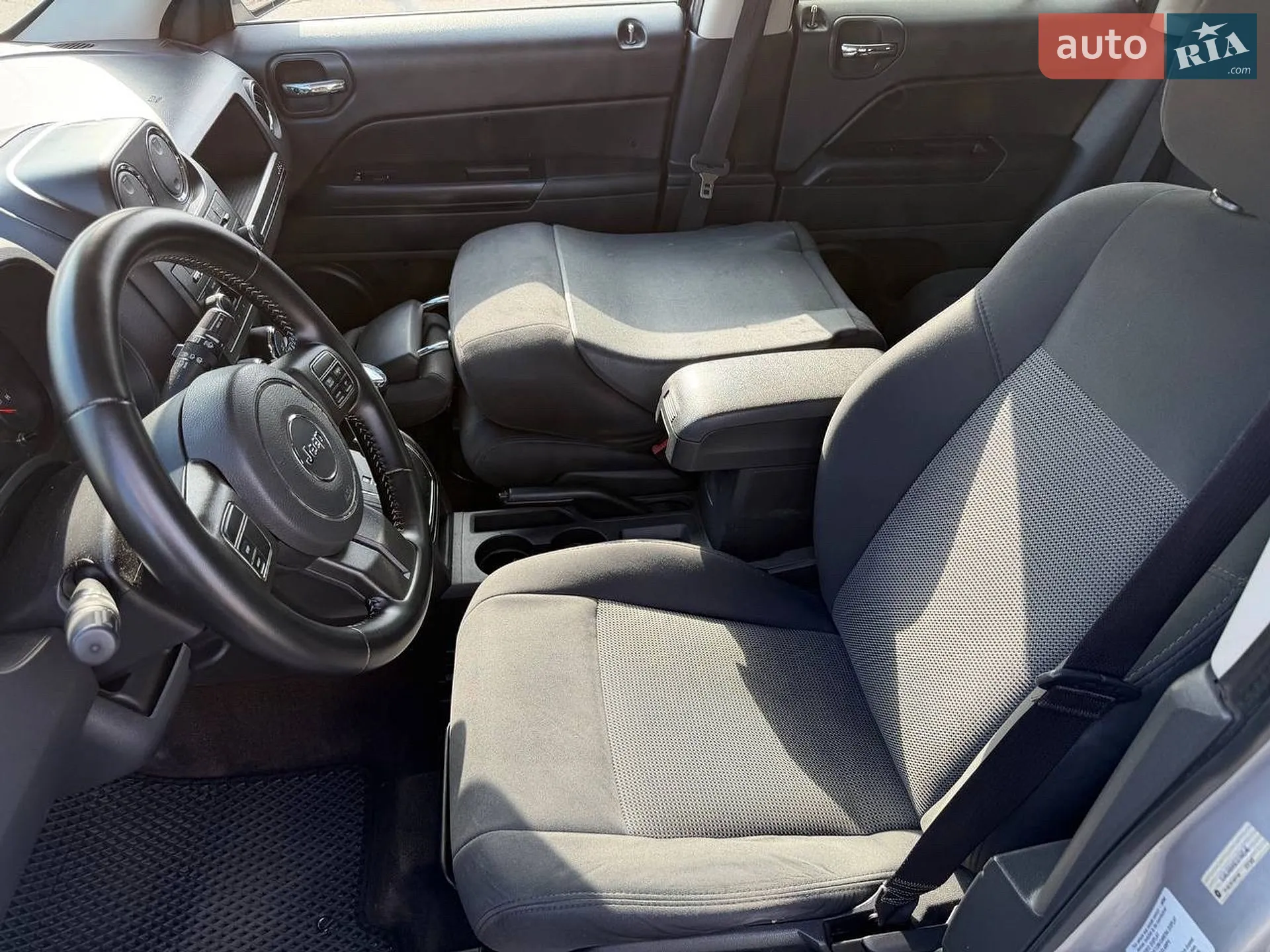 2012 Jeep Liberty (Patriot) - мініатюра 26