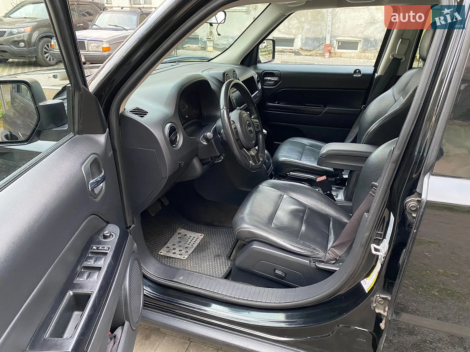 2015 Jeep Liberty (Patriot) - мініатюра 14