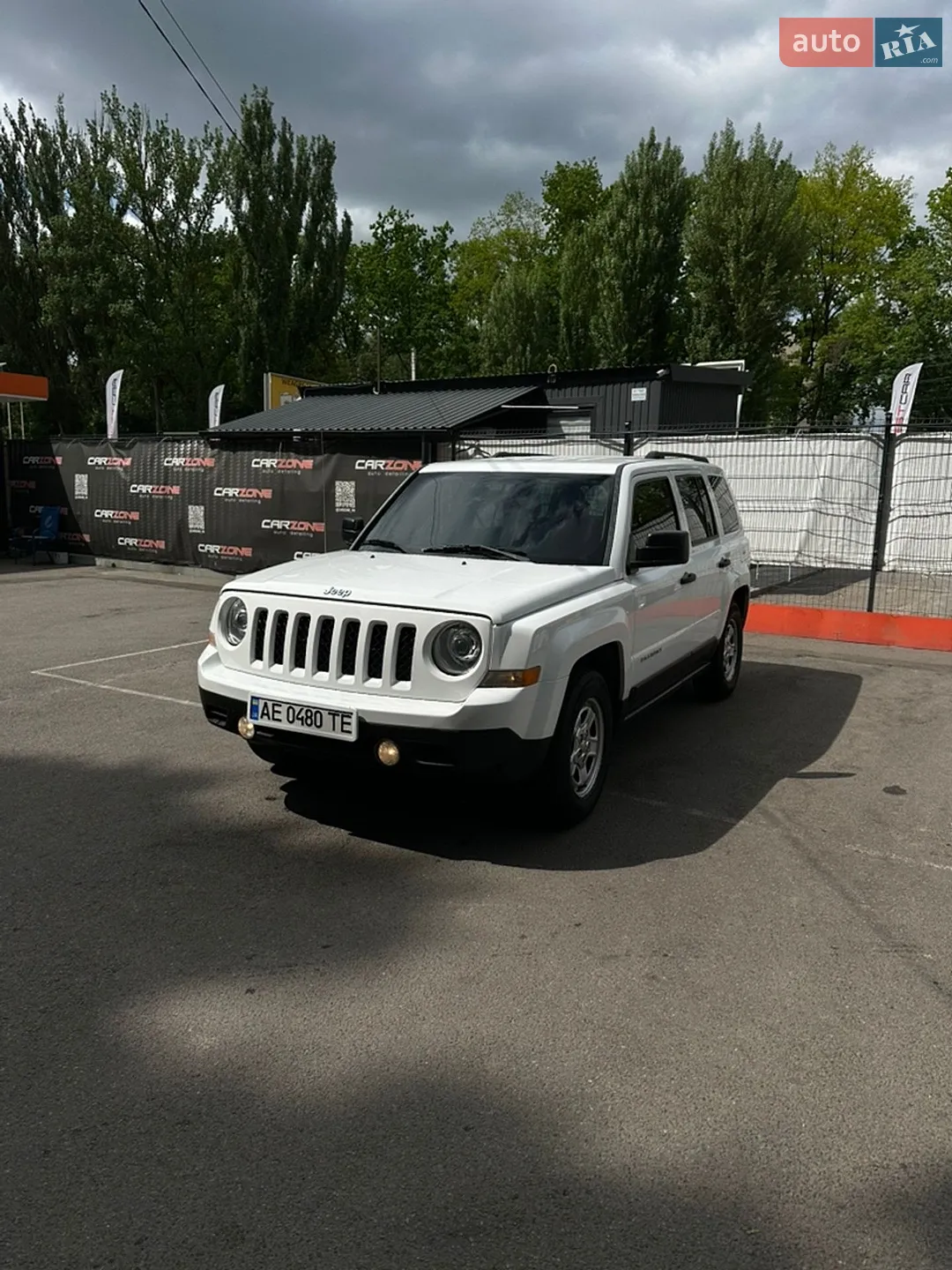 2013 Jeep Liberty (Patriot) - мініатюра 3
