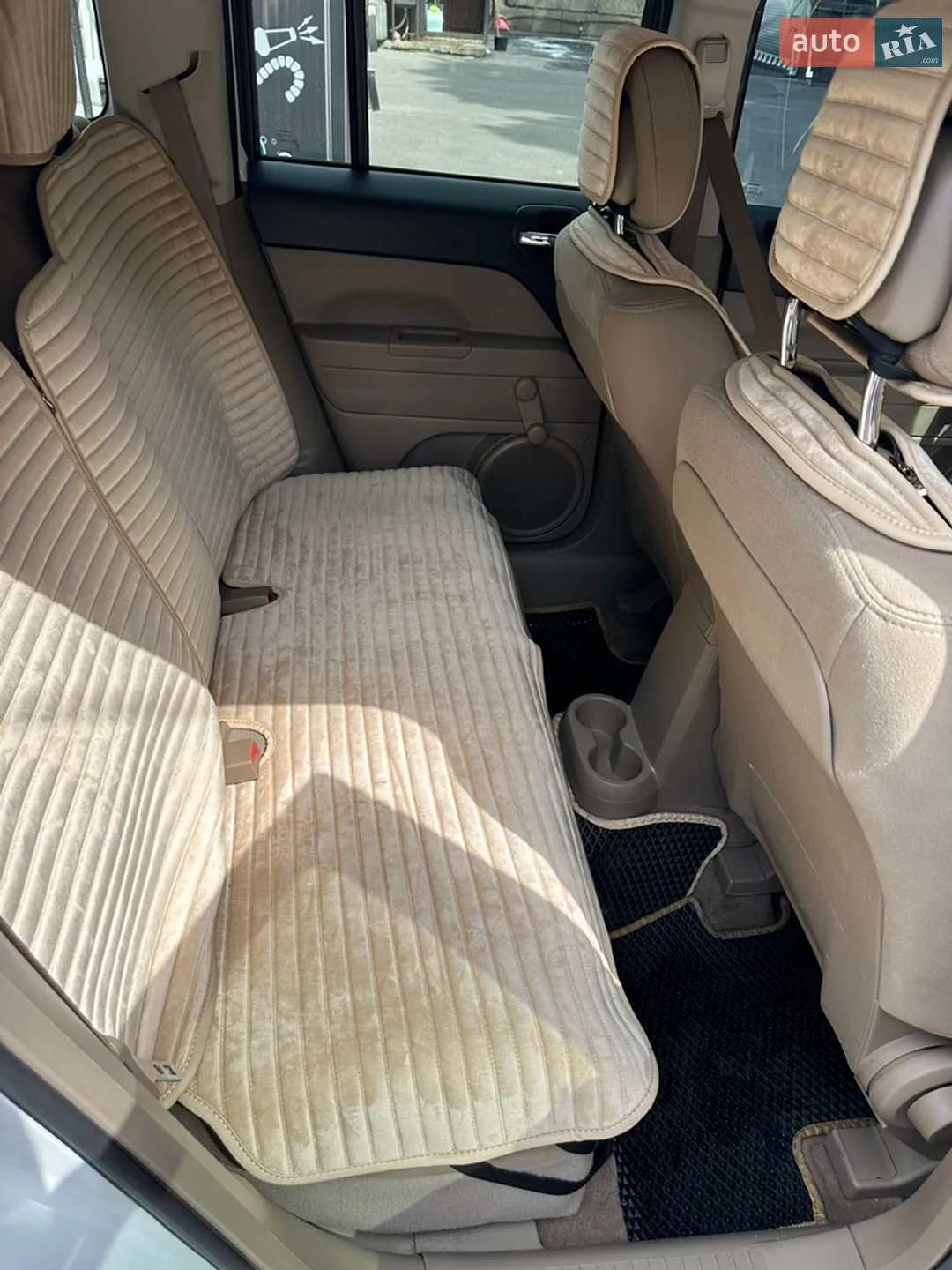2013 Jeep Liberty (Patriot) - мініатюра 16