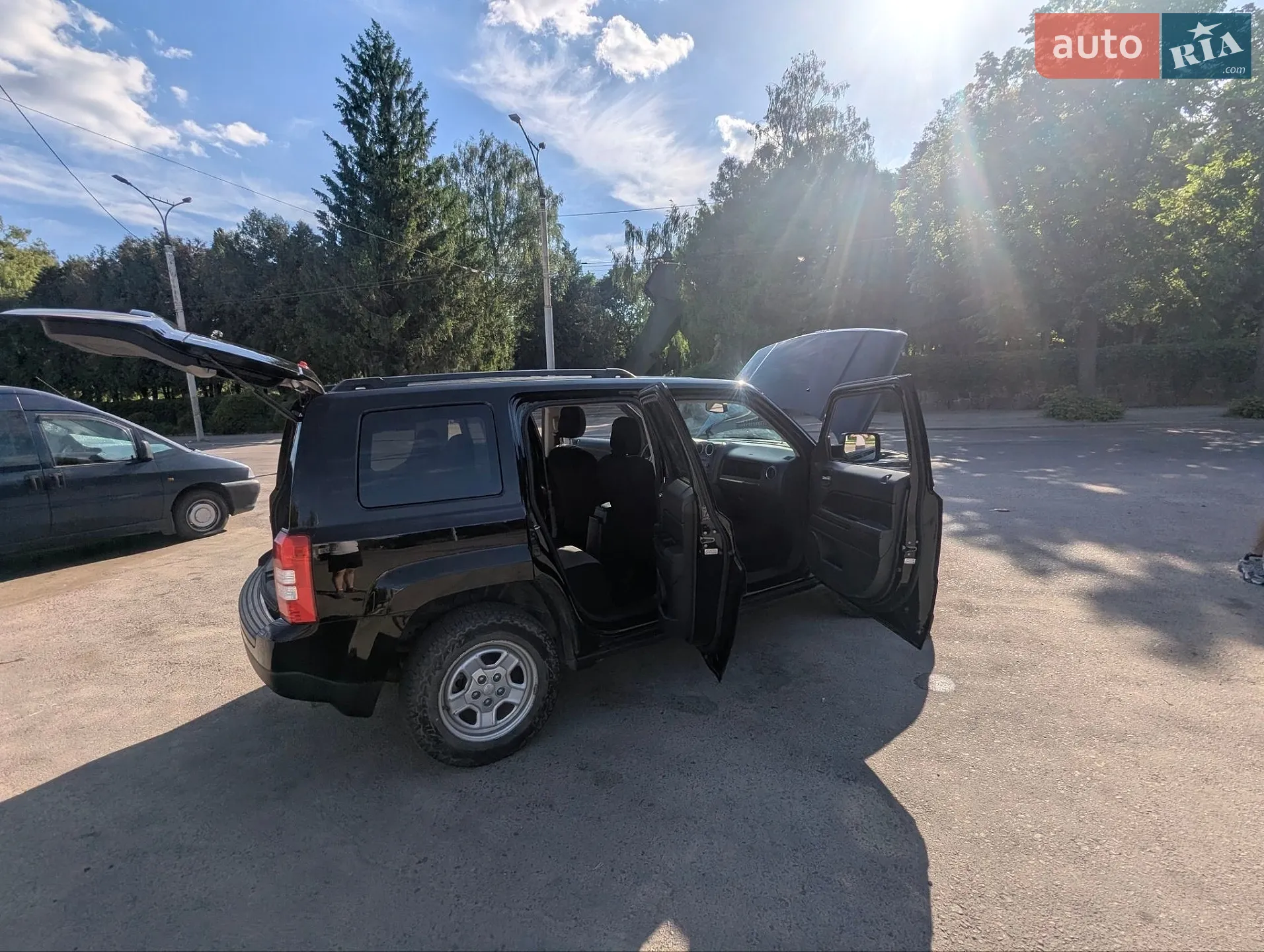2015 Jeep Liberty (Patriot) - мініатюра 13