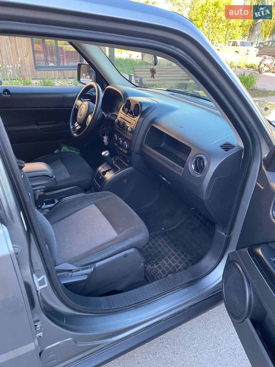 2013 Jeep Liberty (Patriot) - мініатюра 4