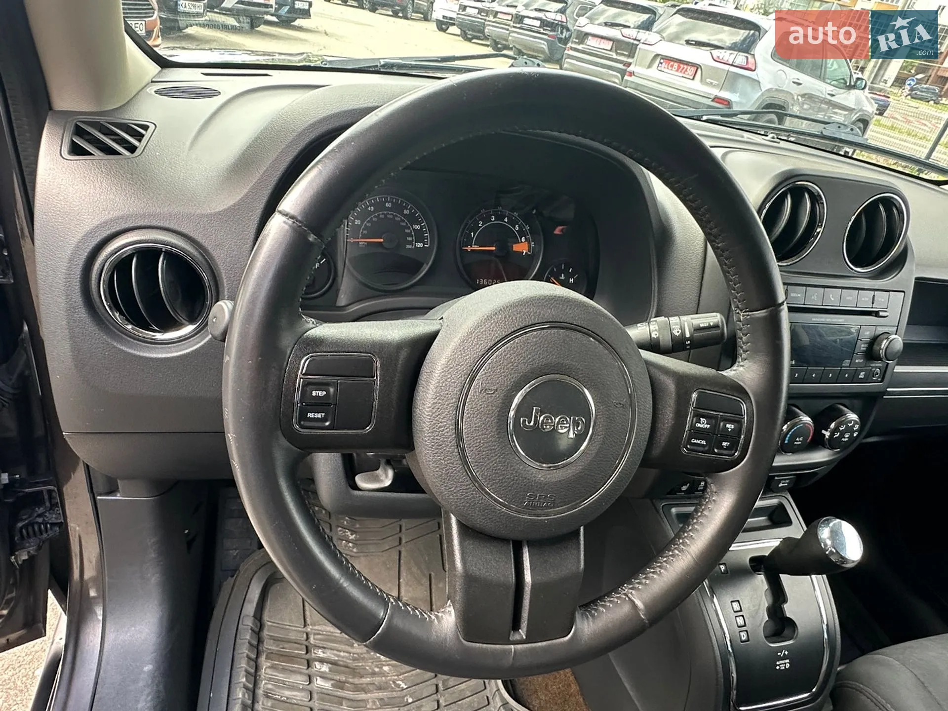2015 Jeep Liberty (Patriot) - мініатюра 20