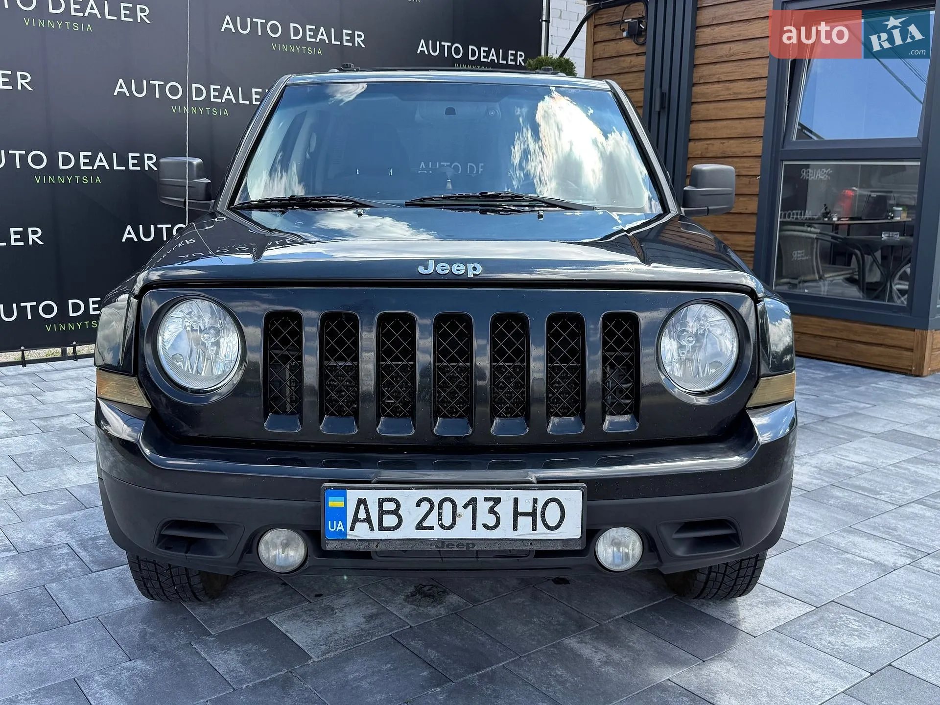 2014 Jeep Liberty (Patriot) - мініатюра 3