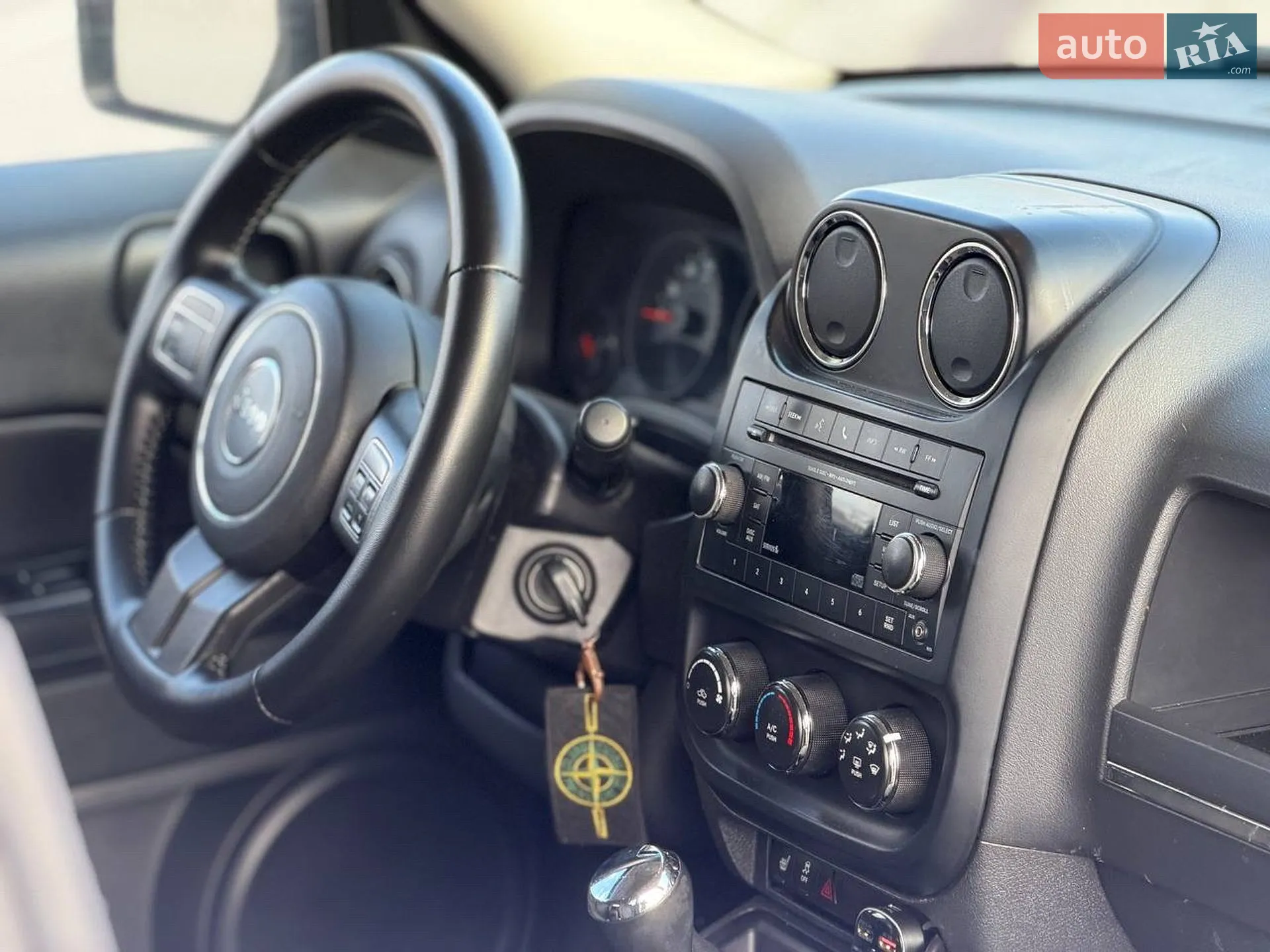 2012 Jeep Liberty (Patriot) - мініатюра 21