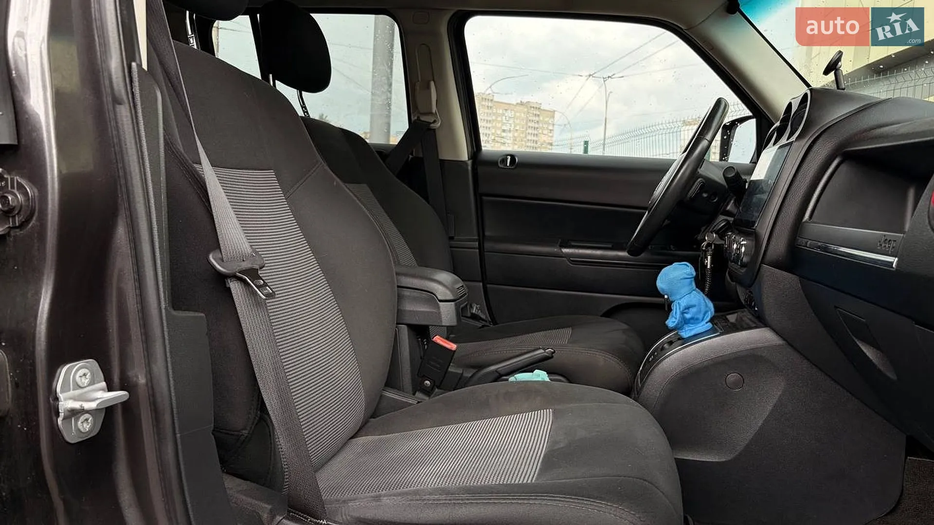2015 Jeep Liberty (Patriot) - мініатюра 12