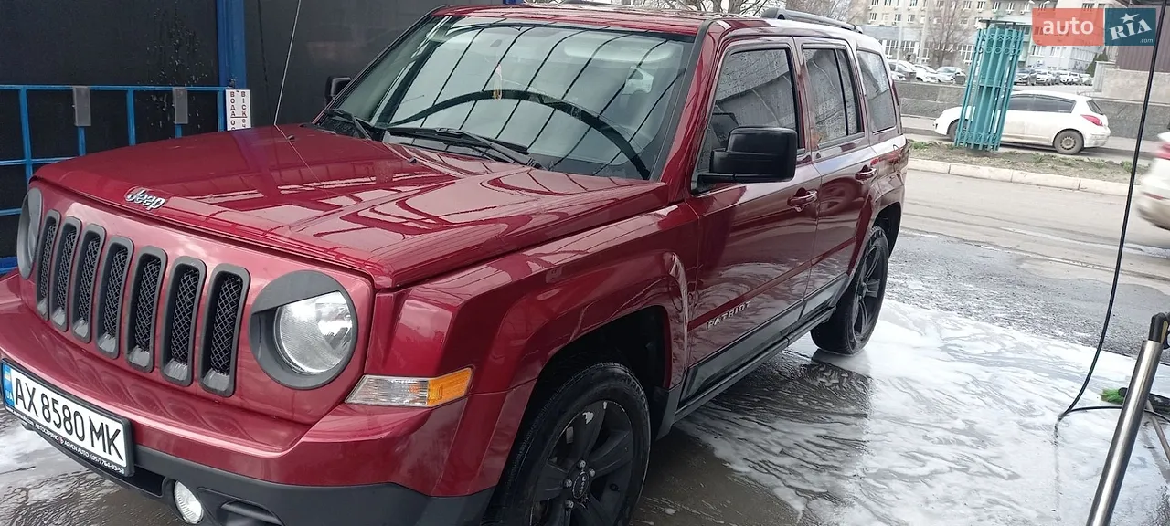 2015 Jeep Liberty (Patriot) - мініатюра 19
