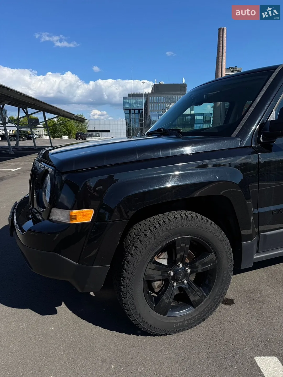 2015 Jeep Liberty (Patriot) - мініатюра 4