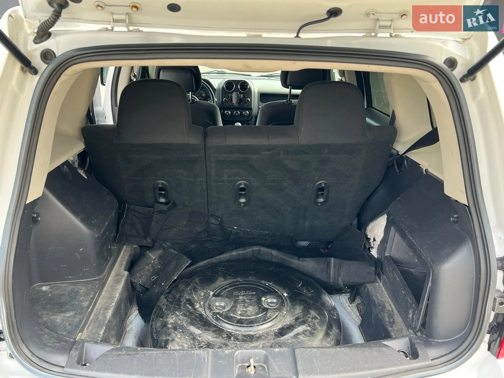 2016 Jeep Liberty (Patriot) - мініатюра 25