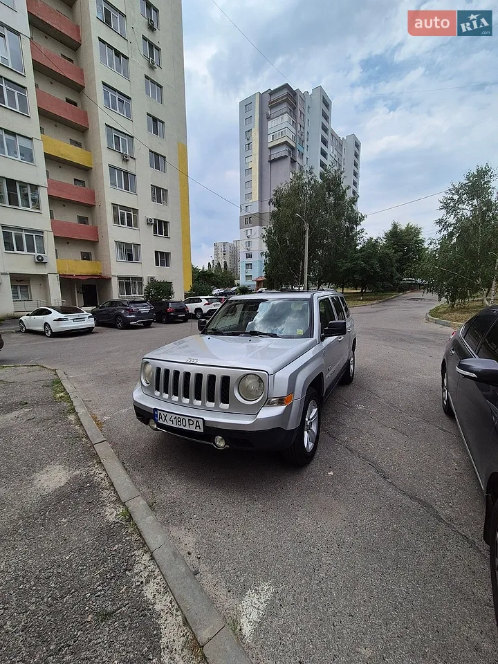 2011 Jeep Liberty (Patriot) - мініатюра 15