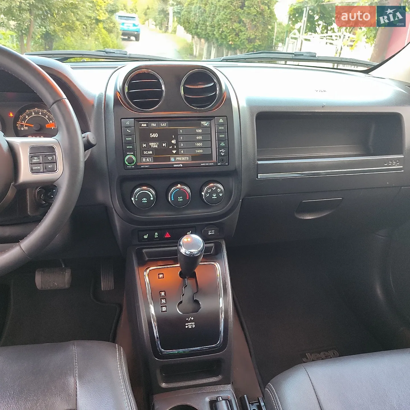 2015 Jeep Liberty (Patriot) - мініатюра 16