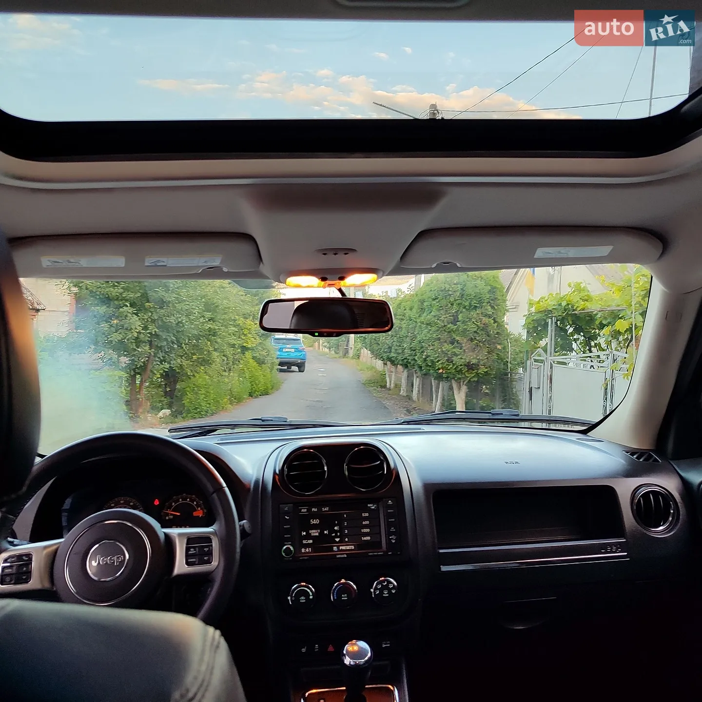 2015 Jeep Liberty (Patriot) - мініатюра 26