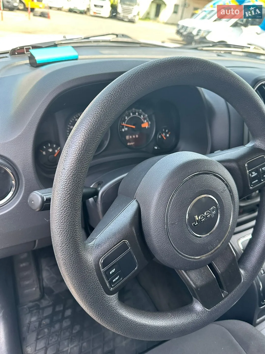 2015 Jeep Liberty (Patriot) - мініатюра 8