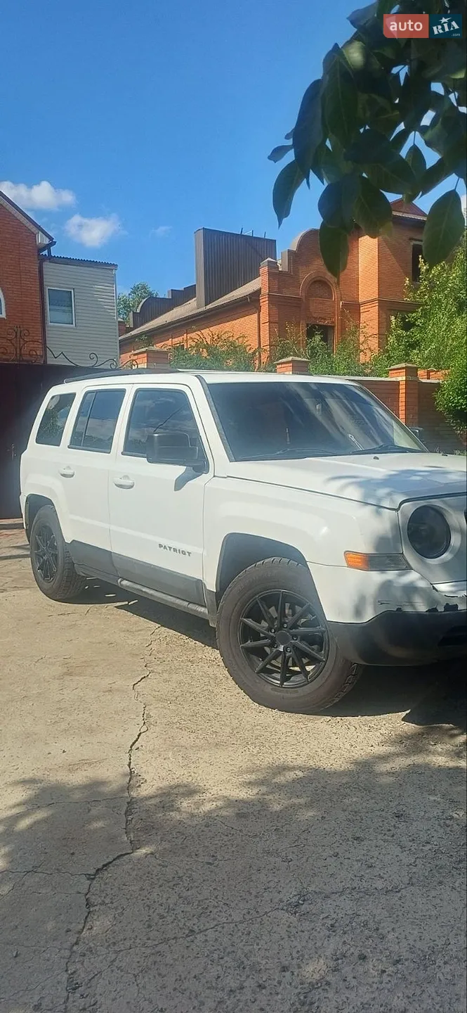 2014 Jeep Liberty (Patriot) - мініатюра 2