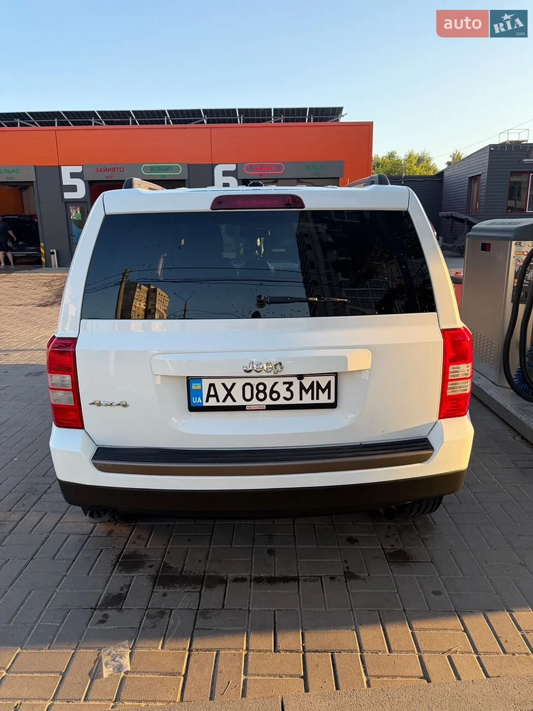 2016 Jeep Liberty (Patriot) - мініатюра 4