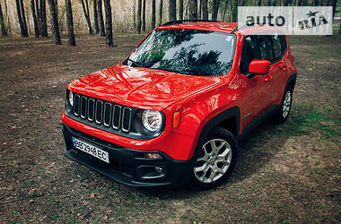 Позашляховик / Кросовер Jeep Renegade 2016 в 