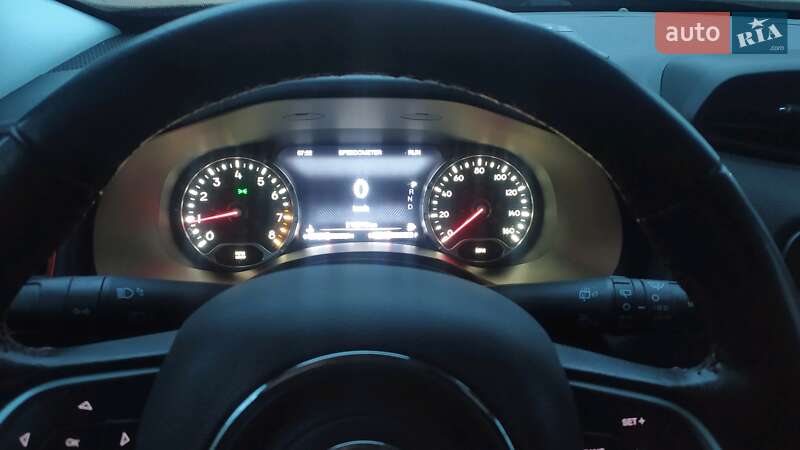 Позашляховик / Кросовер Jeep Renegade 2016 в Тернополі