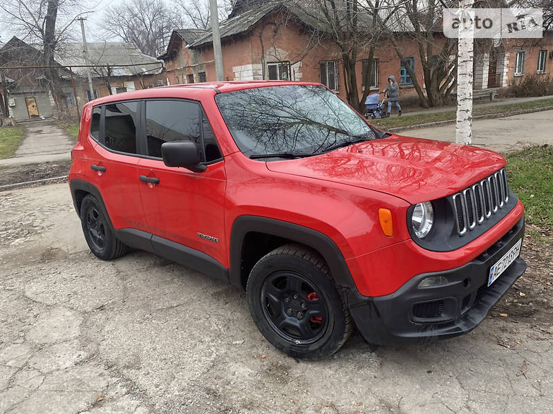 Позашляховик / Кросовер Jeep Renegade 2015 в Дніпрі