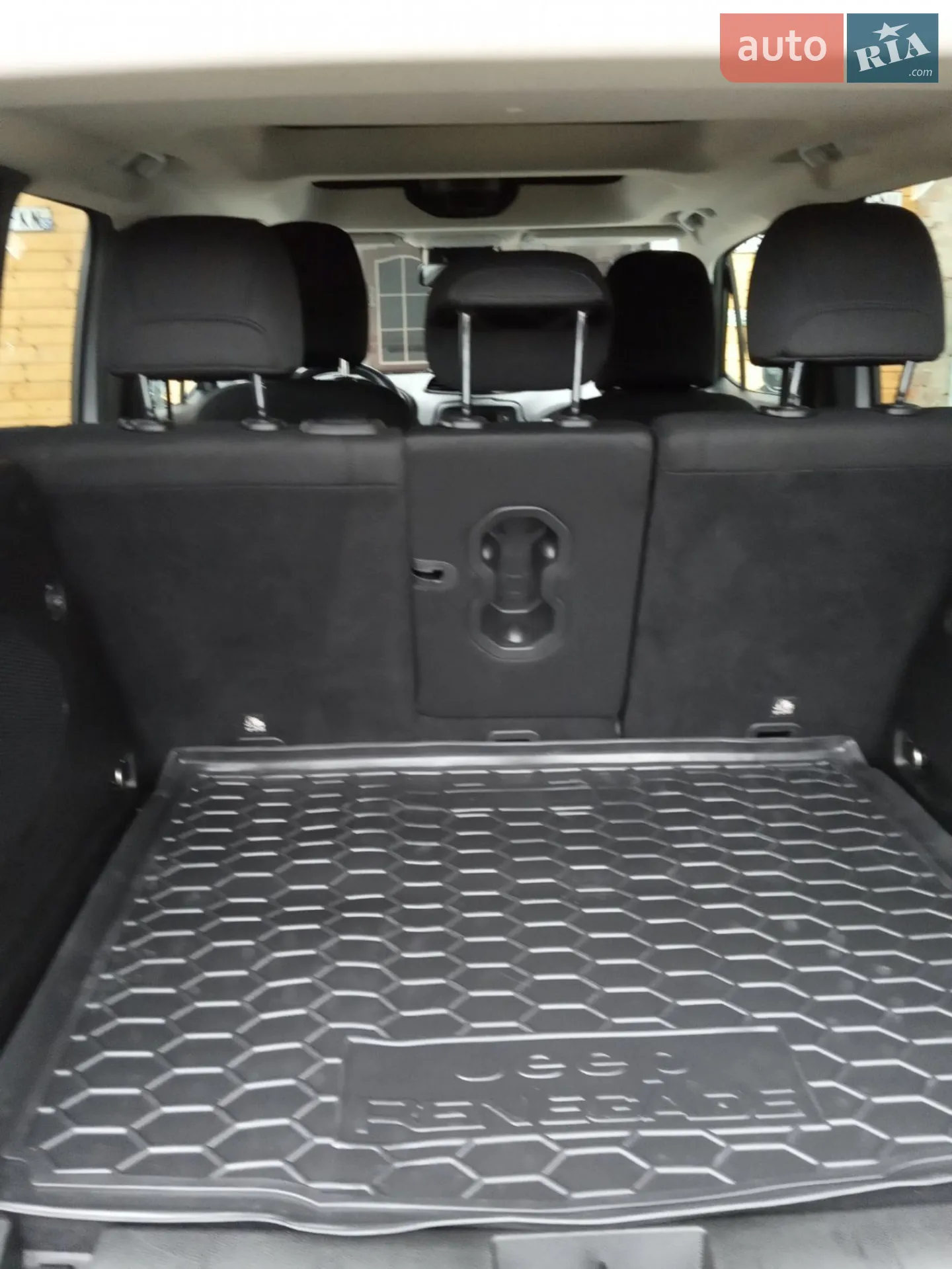 2015 Jeep Renegade - мініатюра 6