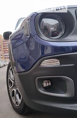 Позашляховик / Кросовер Jeep Renegade 2016 в Дніпрі