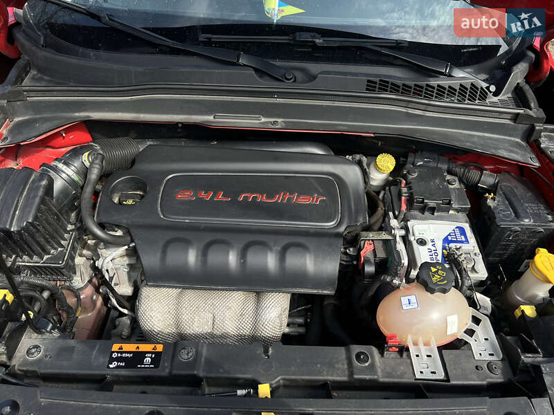 Позашляховик / Кросовер Jeep Renegade 2015 в Дніпрі фото 9 Позашляховик / Кросовер Jeep Renegade 2015 в Дніпрі