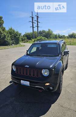 Позашляховик / Кросовер Jeep Renegade 2016 в Володимир-Волинському