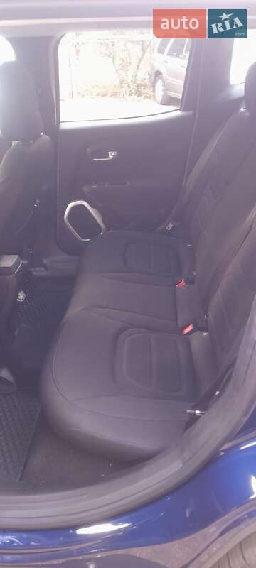 Позашляховик / Кросовер Jeep Renegade 2019 в Києві фото 11 Позашляховик / Кросовер Jeep Renegade 2019 в Києві