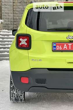 Внедорожник / Кроссовер Jeep Renegade 2018 в 