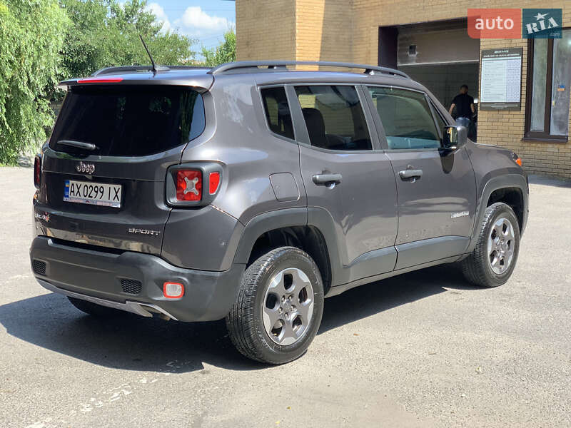 Внедорожник / Кроссовер Jeep Renegade 2017 в Харькове