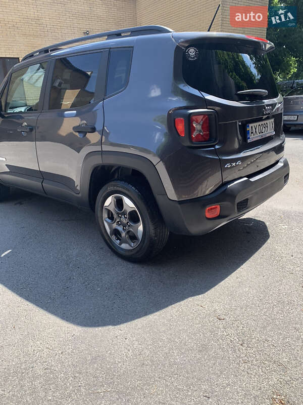 Внедорожник / Кроссовер Jeep Renegade 2017 в Харькове