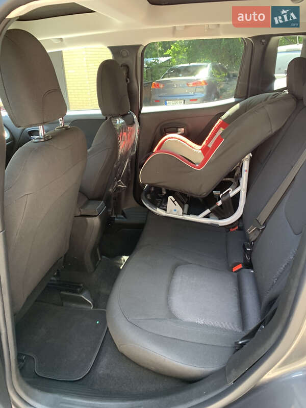 Внедорожник / Кроссовер Jeep Renegade 2017 в Харькове