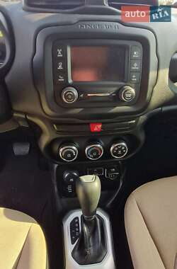 Внедорожник / Кроссовер Jeep Renegade 2015 в Харькове