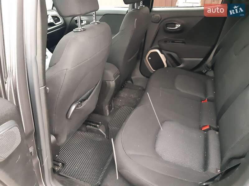 Позашляховик / Кросовер Jeep Renegade 2017 в Тульчині