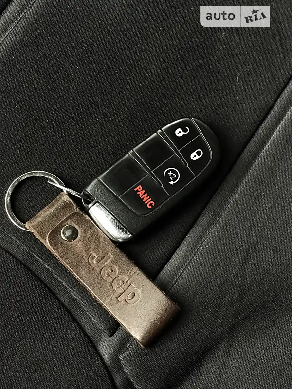 Позашляховик / Кросовер Jeep Renegade 2020 в Львові документ