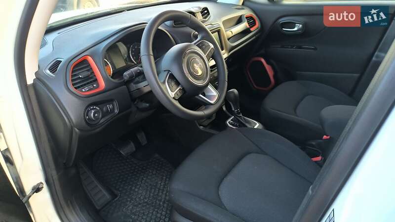 Внедорожник / Кроссовер Jeep Renegade 2018 в Смеле