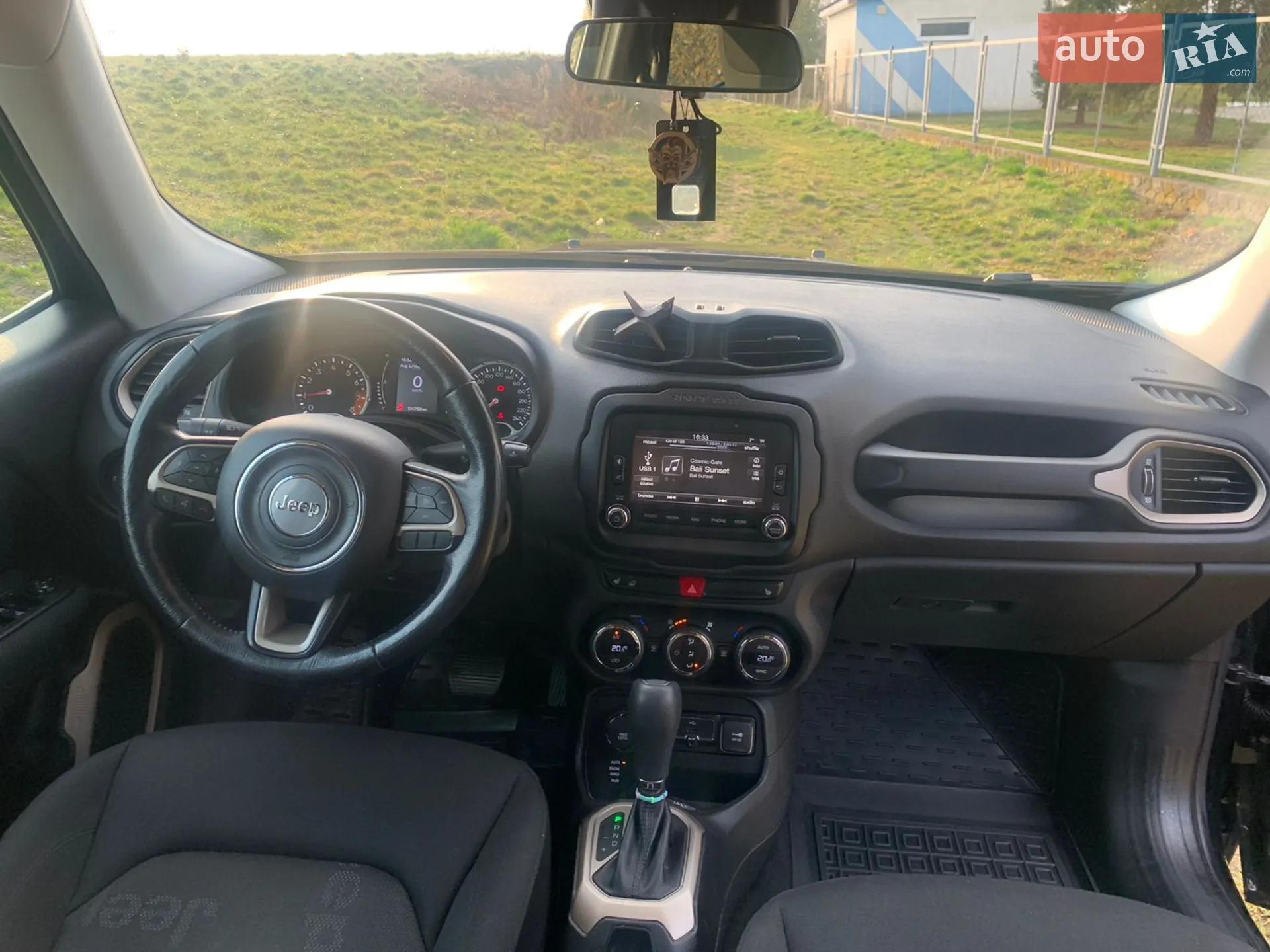 2015 Jeep Renegade - мініатюра 43