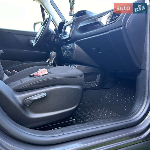 Позашляховик / Кросовер Jeep Renegade 2019 в Яремчі