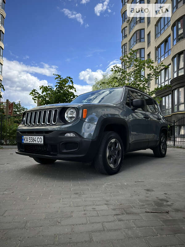 Позашляховик / Кросовер Jeep Renegade 2017 в Києві