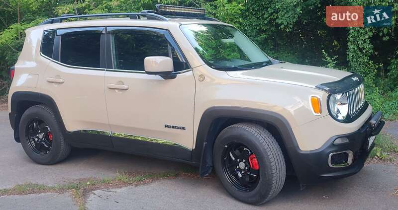 Позашляховик / Кросовер Jeep Renegade 2015 в Трускавці