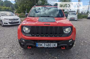 Внедорожник / Кроссовер Jeep Renegade 2016 в Ровно