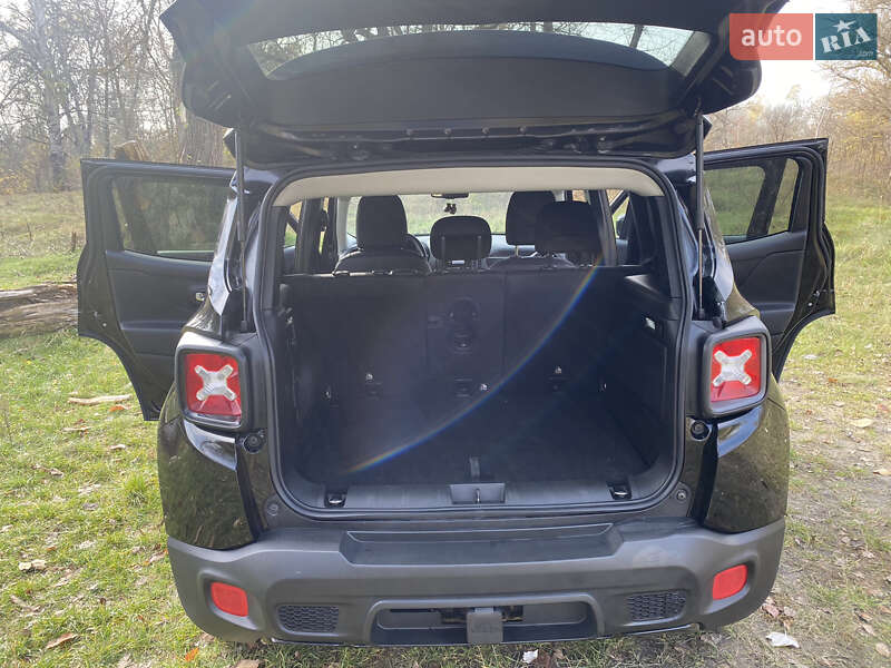 Позашляховик / Кросовер Jeep Renegade 2017 в Полтаві