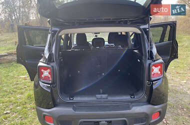 Внедорожник / Кроссовер Jeep Renegade 2017 в 