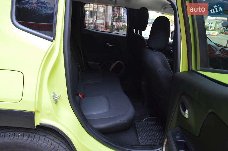 Позашляховик / Кросовер Jeep Renegade 2017 в Львові