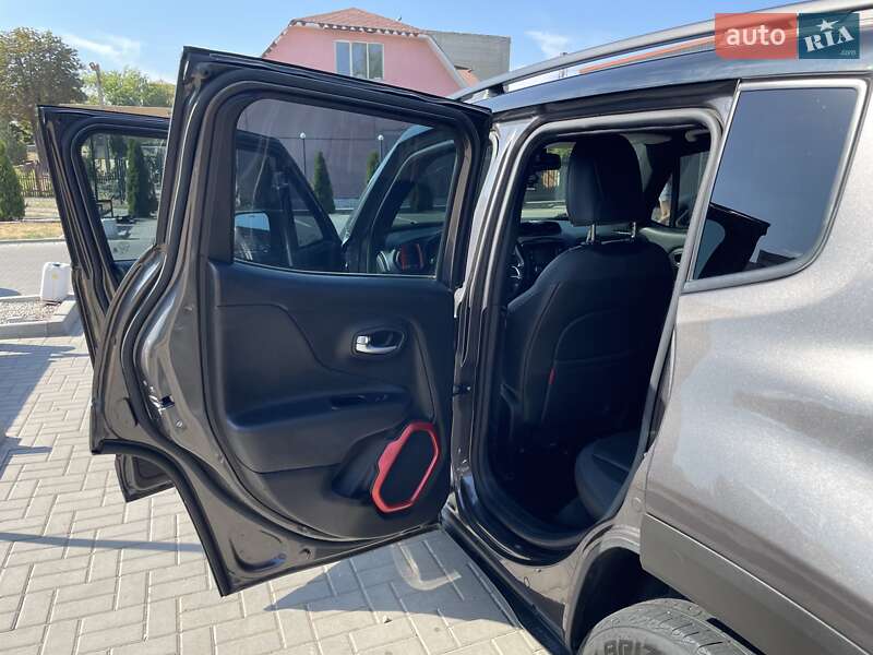 Позашляховик / Кросовер Jeep Renegade 2017 в Лозовій