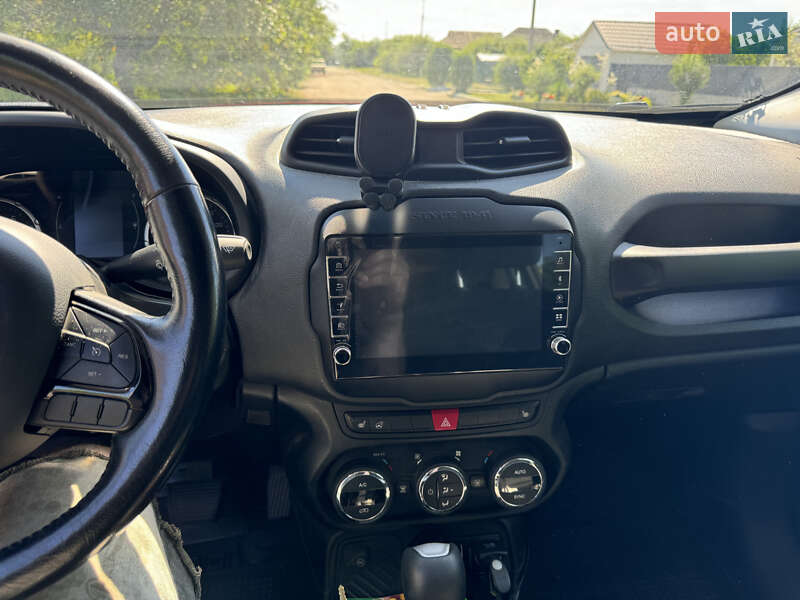 Внедорожник / Кроссовер Jeep Renegade 2017 в Черкассах