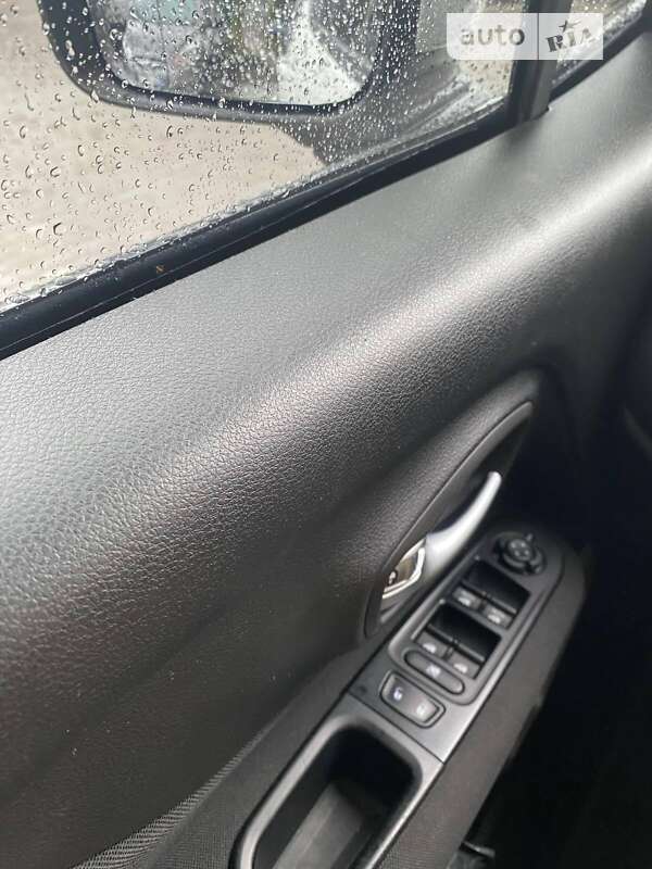 Внедорожник / Кроссовер Jeep Renegade 2020 в Житомире