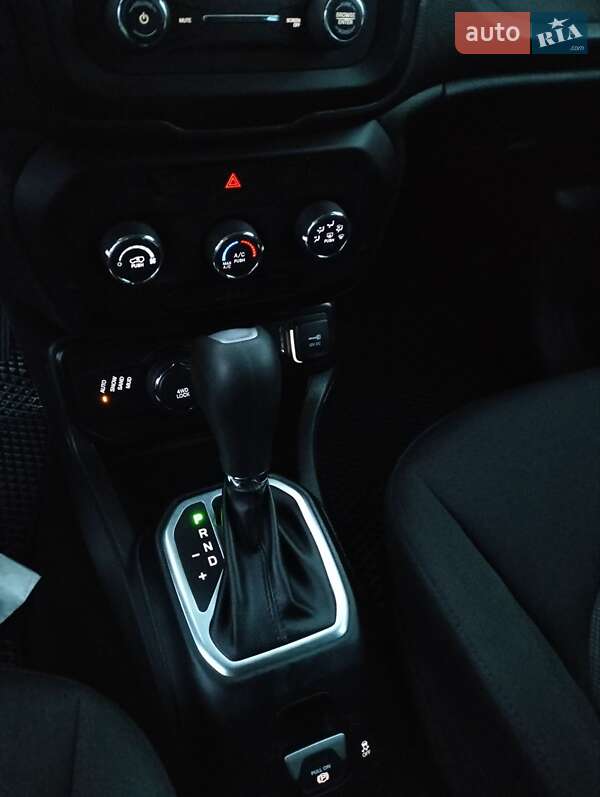 Позашляховик / Кросовер Jeep Renegade 2020 в Івано-Франківську