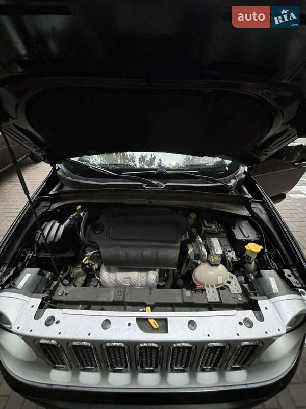 Внедорожник / Кроссовер Jeep Renegade 2015 в Киеве фото 8 Внедорожник / Кроссовер Jeep Renegade 2015 в Киеве